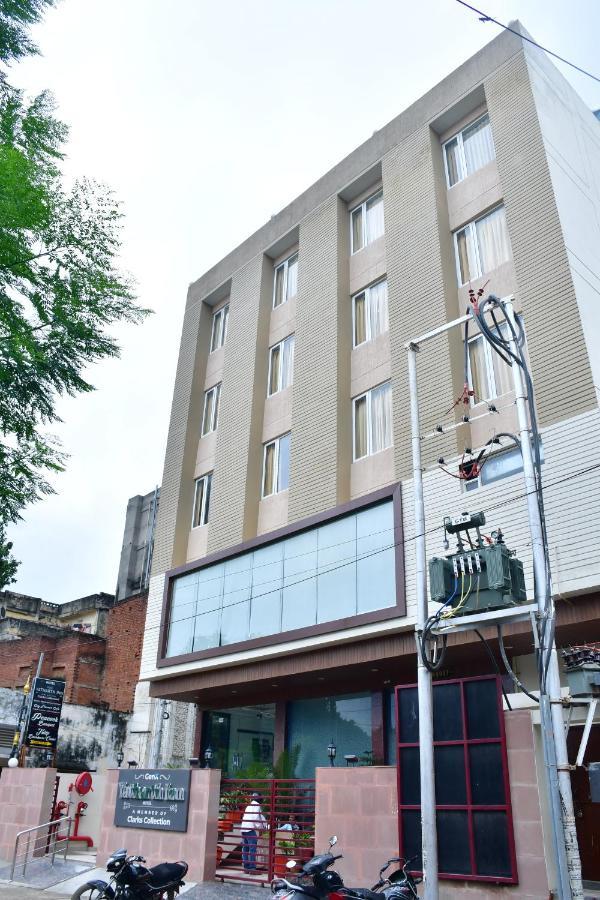 Hotel Yatharth Inn Varanasi Esterno foto