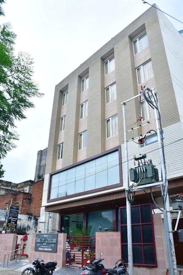 Hotel Yatharth Inn Varanasi Esterno foto